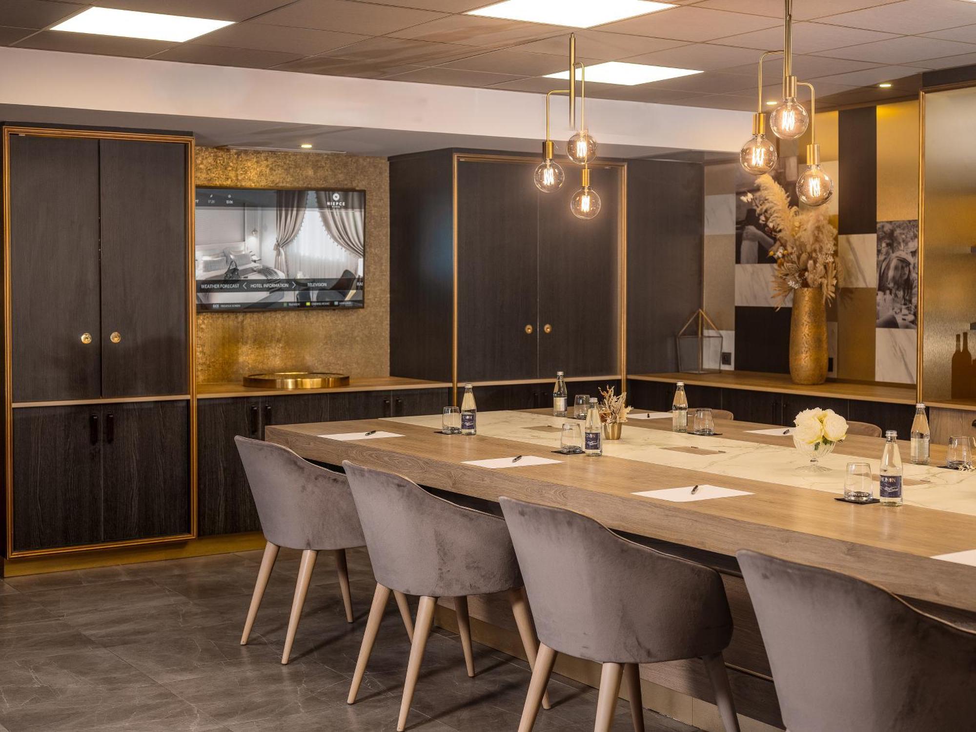 Hotel Niepce Paris, Curio Collection By Hilton Exterior foto